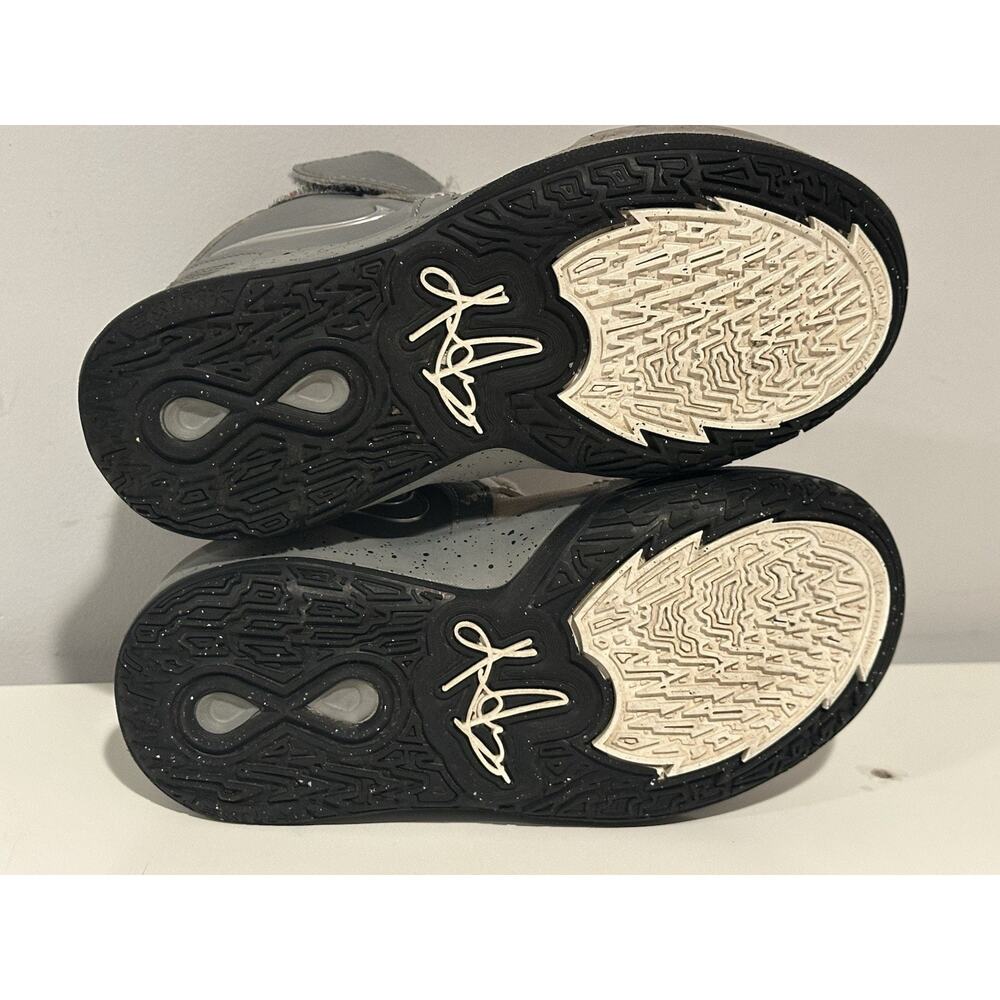 Nike Kyrie Infinity SE GS & Kyrie Infinity SE Gray White 12C - Picture 7 of 7
